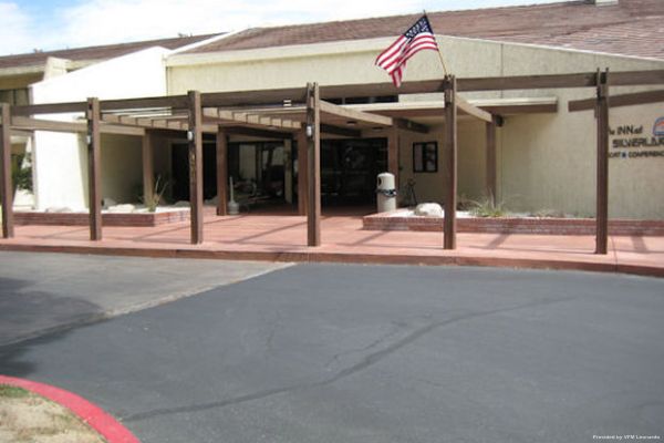 THE INN AT SILVER LAKES (Silver Lakes)